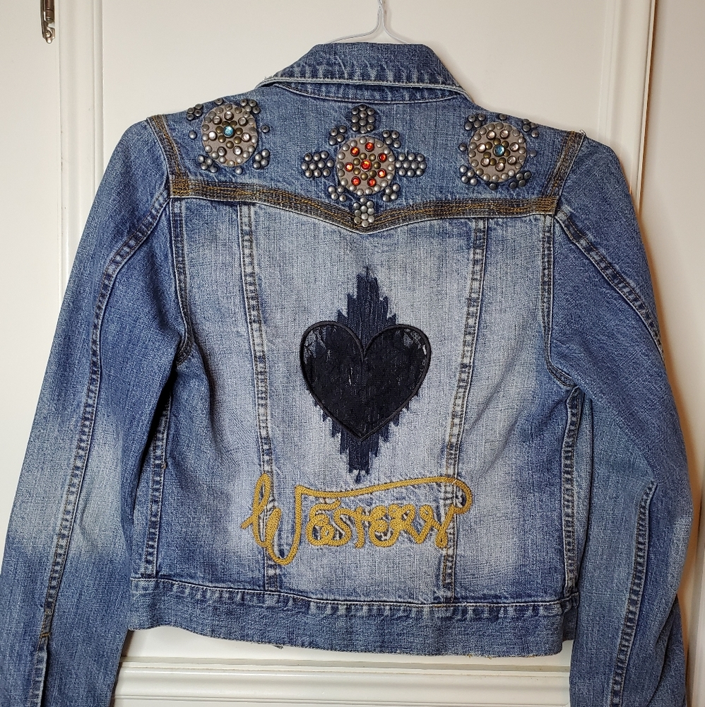 Western Denim Bank Embellished Jacket - Picture 8 of 8